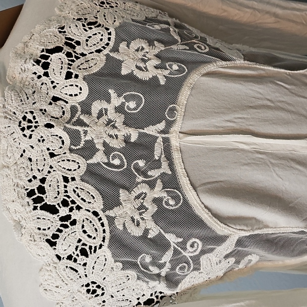 #11 NWT POL Ivory Henley~Button Top ~ Small ~ 18" P2P - Picture 4 of 4